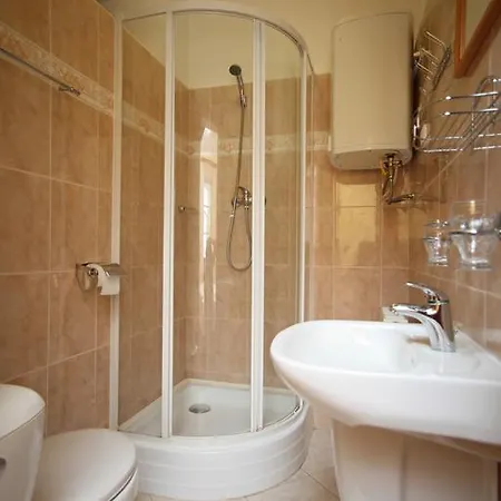 Spaleny Mlyn 3*