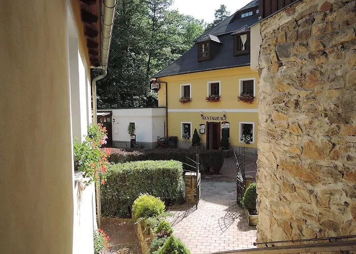 Spaleny Mlyn 3* Mníšek pod Brdy